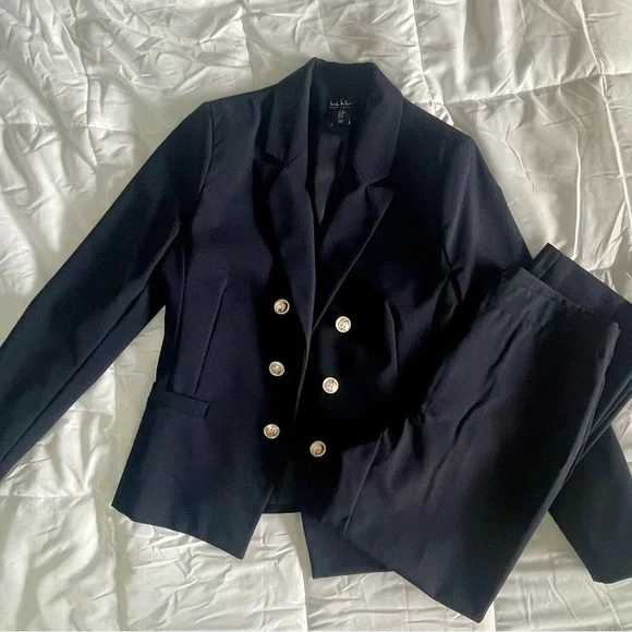 Nicole Miller Navy Blue Blazer & Pants Suit Set - Picture 1 of 7